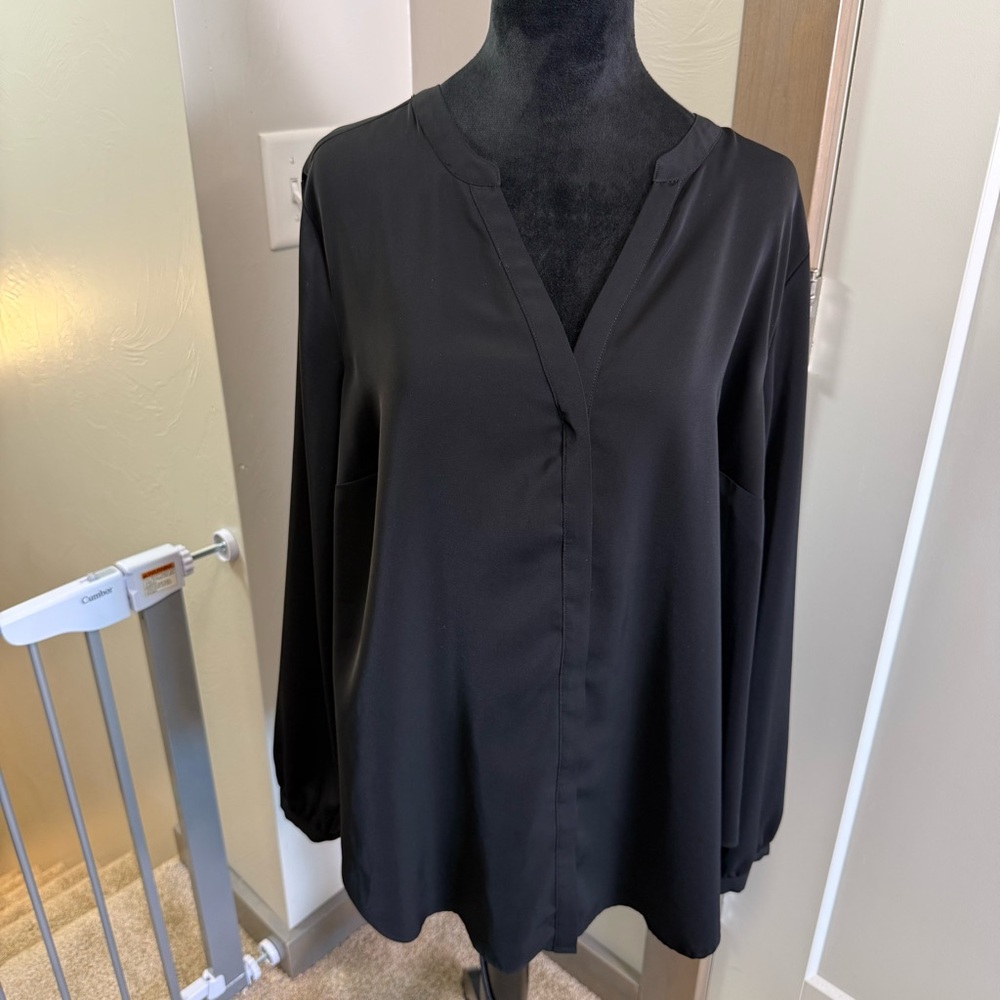 Torrid Black Button Down Sheer‎ Blouse Collared Tunic Business Casual V-Neck 2X